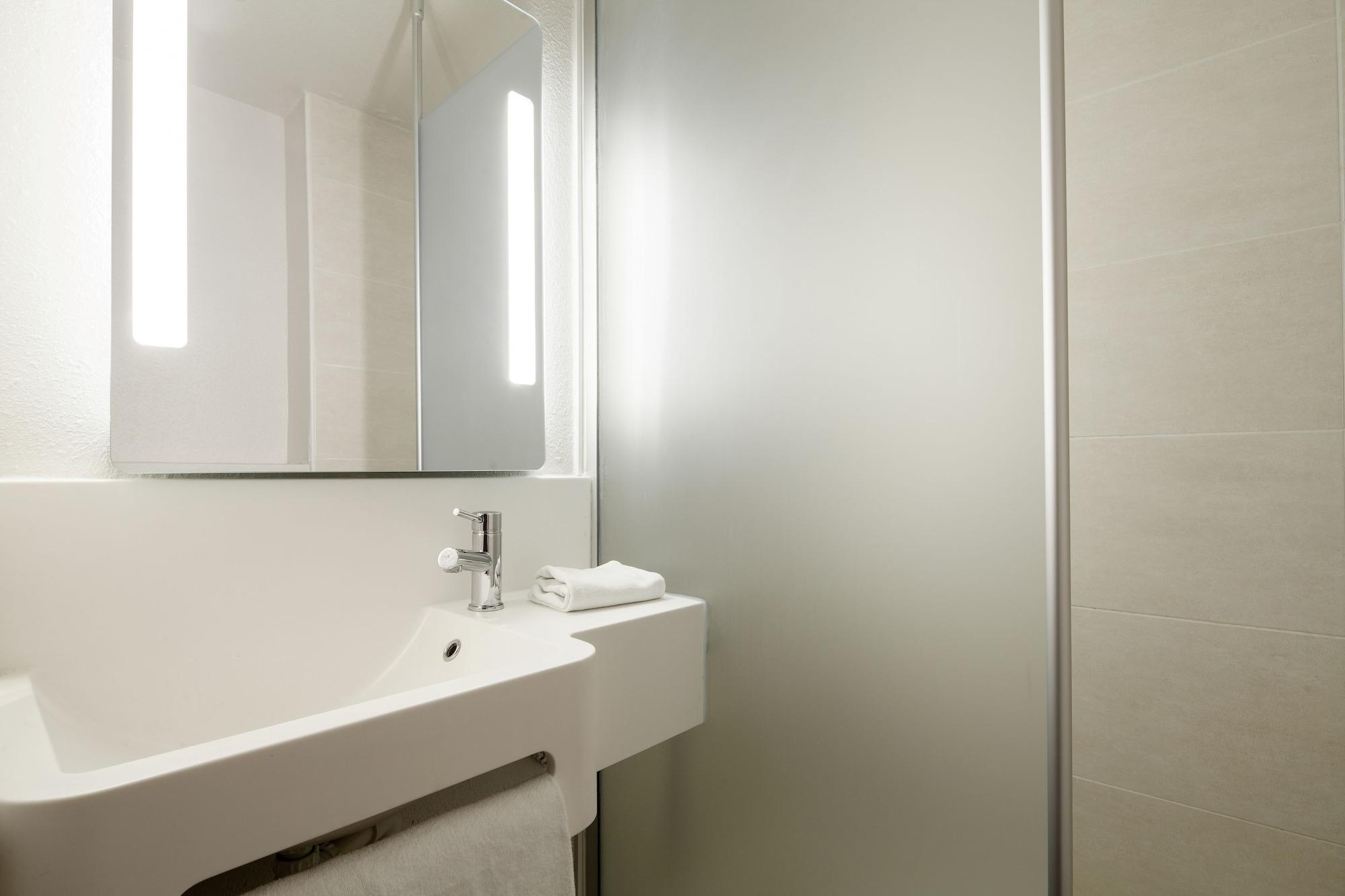 B&B Hotel Paris Nord Aulnay-Sous-Bois Esterno foto